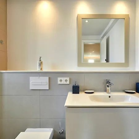 Apartment Unique With 360 View By Maison Pinata