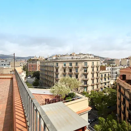 Apartment Unique With 360 View By Maison Pinata *